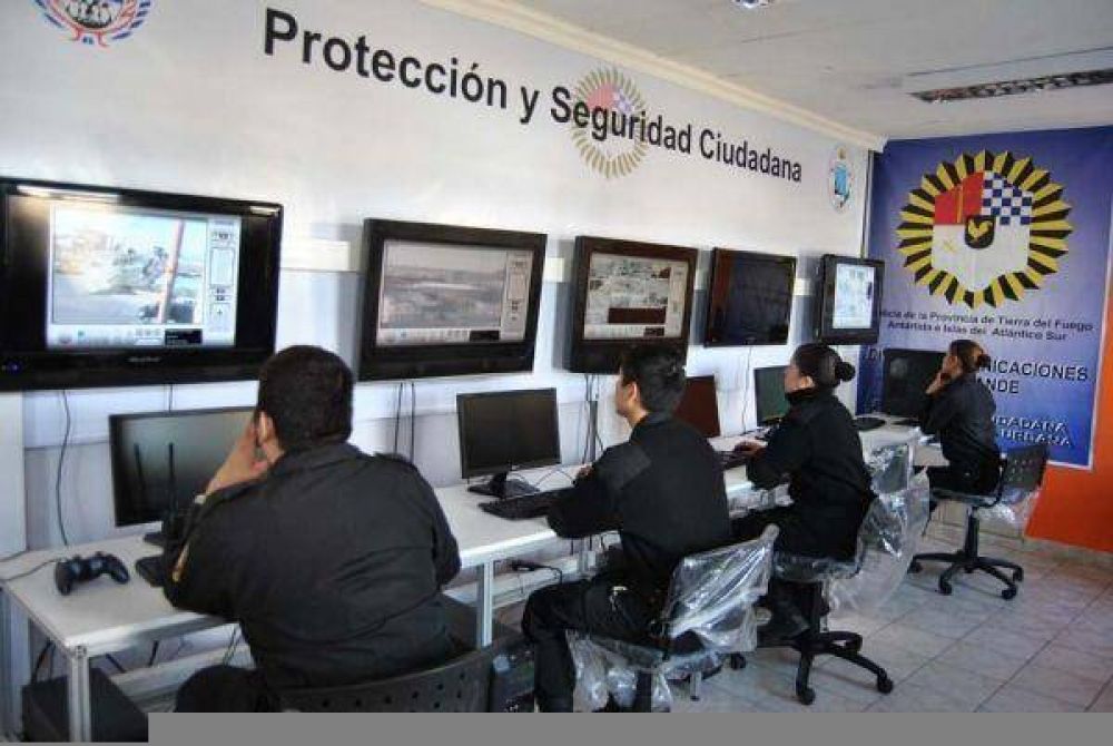 La Comisi�n de Protecci�n Ciudadana present� la nueva sala de monitoreo de video vigilancia 