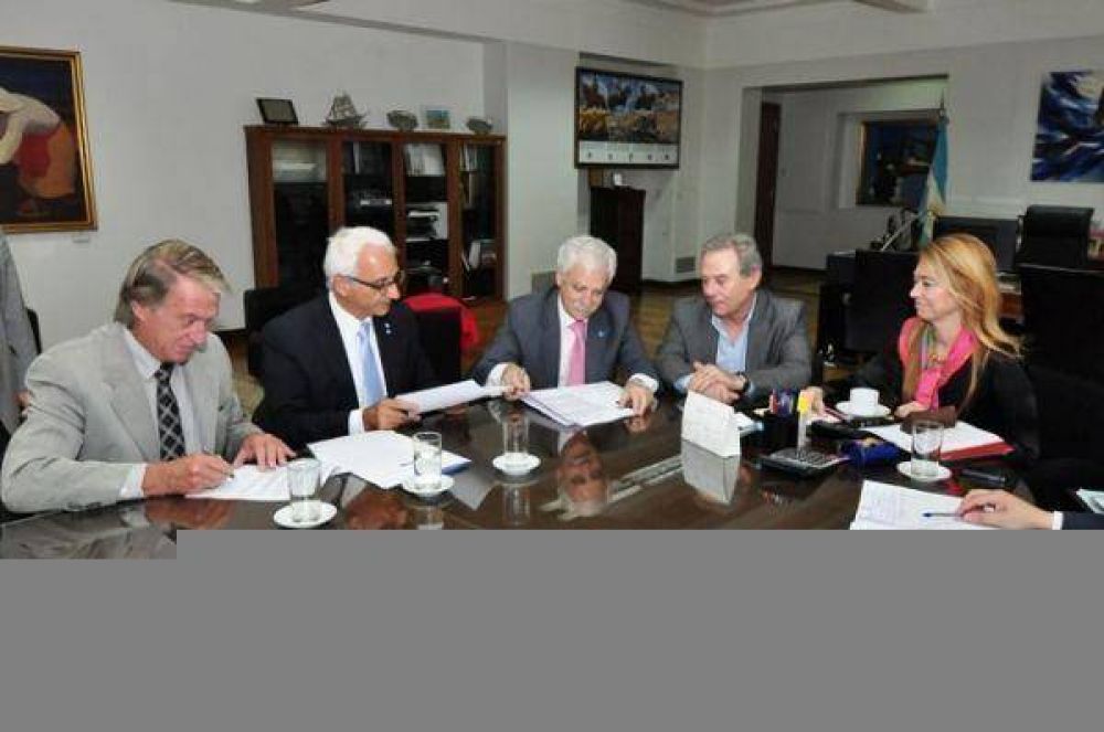 Acuerdan mayor integraci�n de componentes nacionales en la industria fueguina