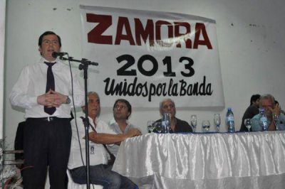 Zamora particip� de un homenaje a dos a�os de la muerte de N�stor Kirchner
