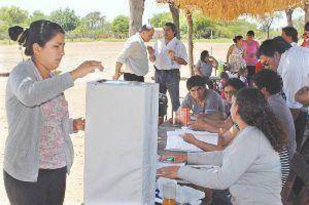 La localidad de Simbol vivi� ayer una hist�rica y ejemplar jornada c�vica