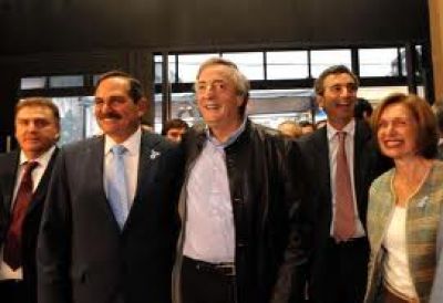 Recuerdan a N�stor Kirchner a dos a�os de su fallecimiento