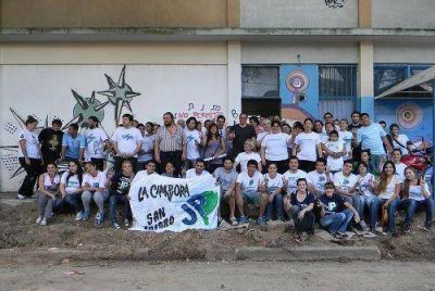 Jornada de trabajos en la escuela secundaria N�1 de Villa Adelina