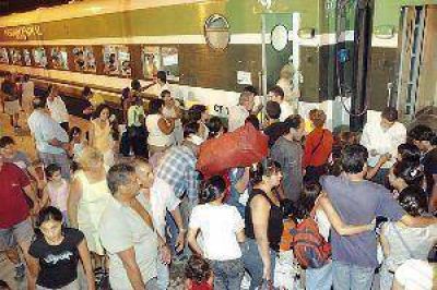 A punto de agotarse los pasajes a Retiro en tren, en s�lo una semana de venta