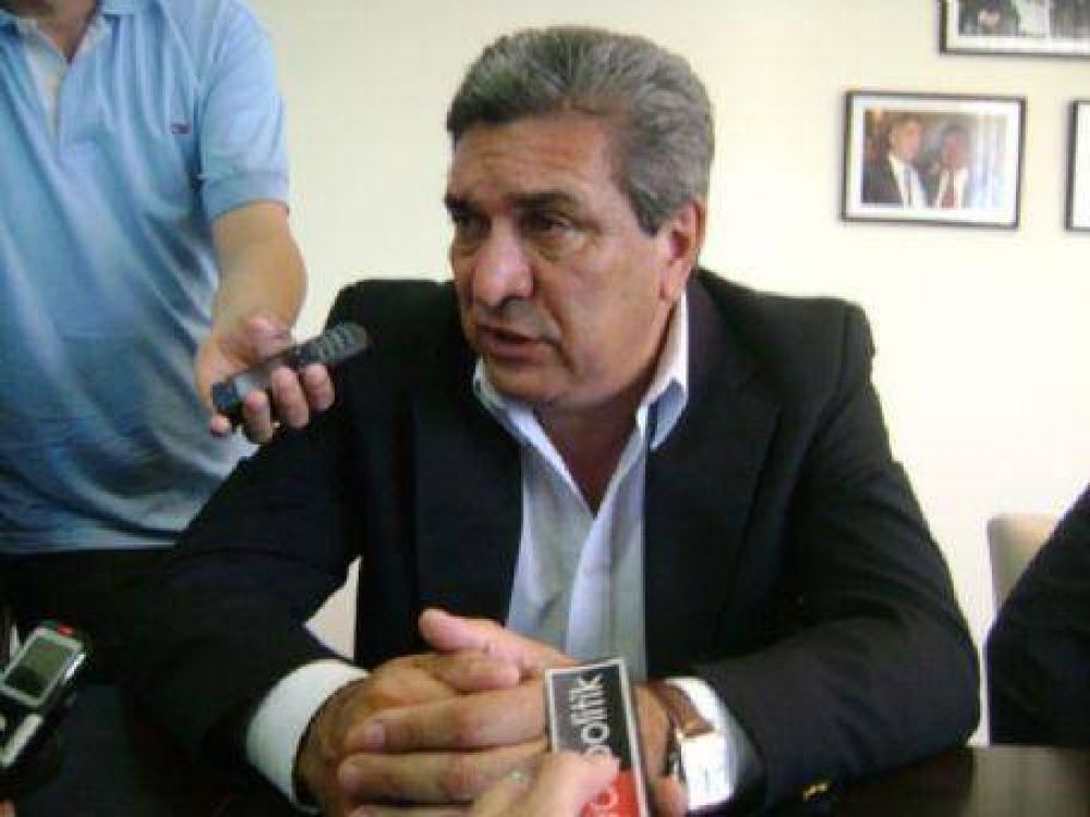 Enrique Slezack: �Las inversiones m�s importantes del estado nacional est�n en Berisso�