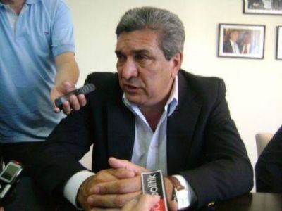 Enrique Slezack: �Las inversiones m�s importantes del estado nacional est�n en Berisso�