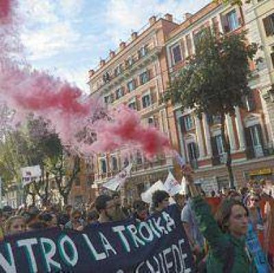 �Al fin el pueblo italiano despierta�