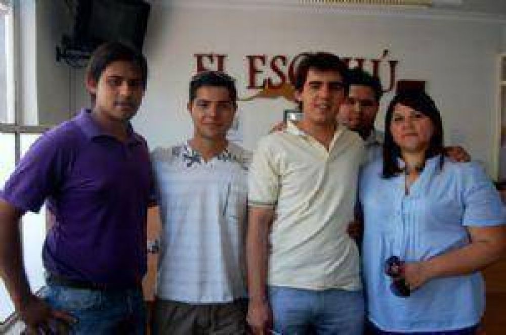 Juventud Radical: Se baj� la l�nea d�scola y no habr� elecciones