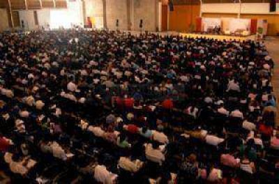 Masivo congreso de los Testigos de Jehov�