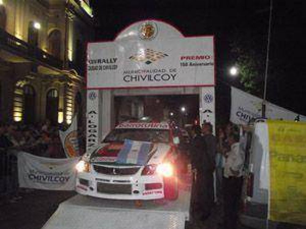 Se puso en marcha el Rally Ciudad de Chivilcoy 