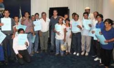 Capitanich entreg� t�tulos de propiedad de la zona del interfluvio 