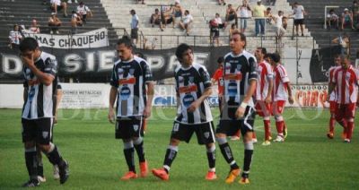  For Ever no aprovech� sus oportunidades de anotar y perdi� por 2 a 0 ante Sportivo Patria