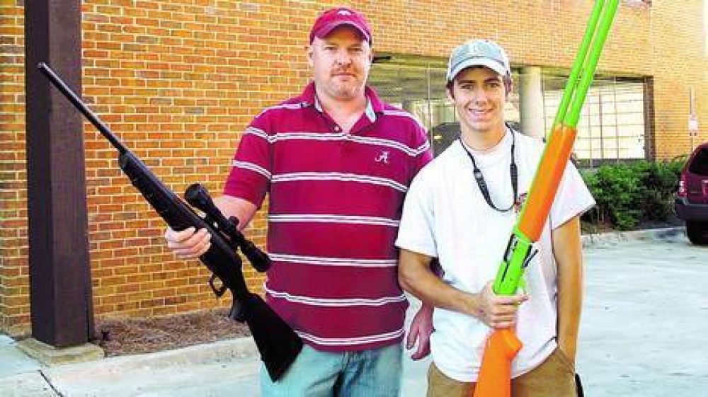 Portaci�n de armas y violencia, un debate ausente en la campa�a