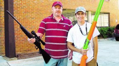 Portaci�n de armas y violencia, un debate ausente en la campa�a