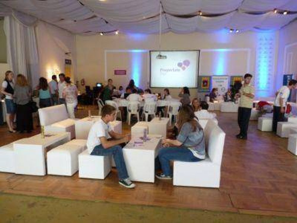 Expo Empleo �Proy�ctate� 2012 dio el cierre a su primera edici�n