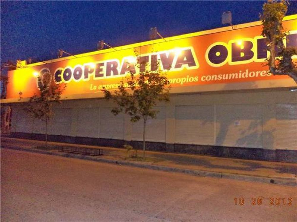 La sucursal local de Cooperativa Obrera, cerrada por duelo