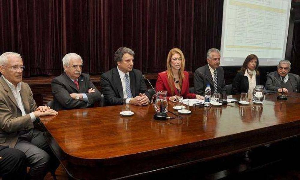 Contin�an las negociaciones entre industria y mineras para reducir importaciones