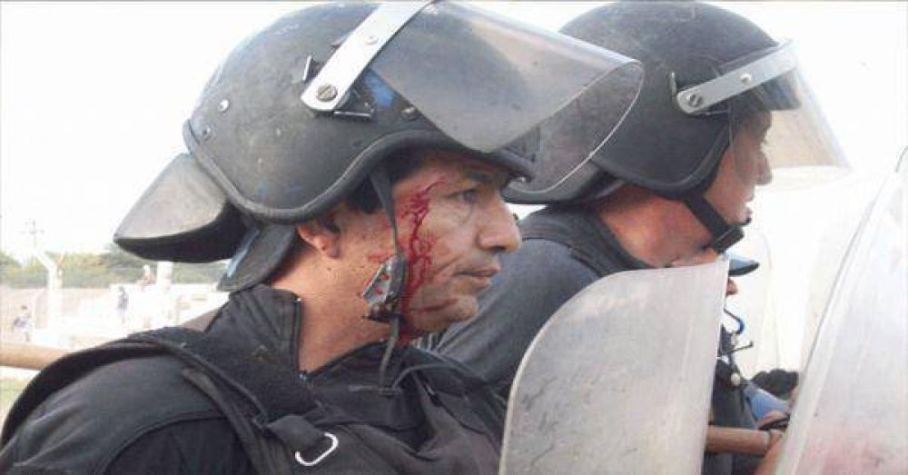 Efectivo policial herido en el partido de Andino y Uni�n de San Juan