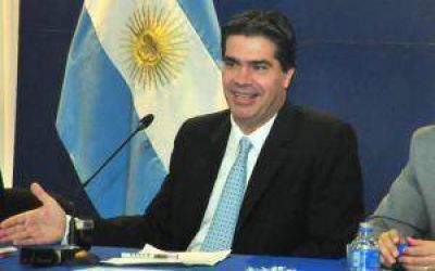 Capitanich le pidi� a Sabbatella regularizar la situaci�n de radios chaque�as en conflicto