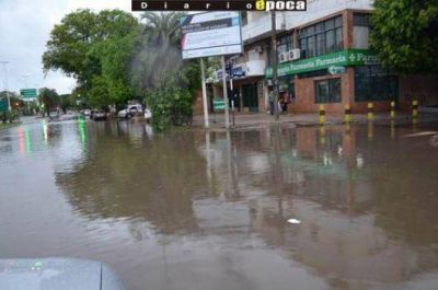 Cayeron m�s de 90 mil�metros de agua y hubo cortes de luz en Capital