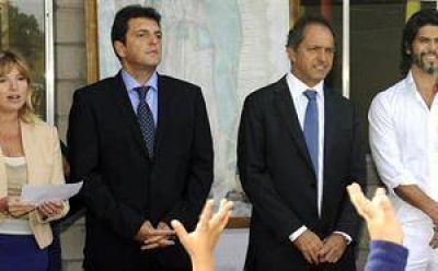 Scioli y Massa se acercan al PJ disidente para tener un plan B