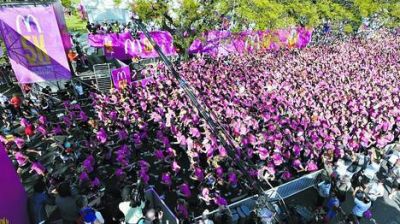 Las mujeres salieron todas juntas a correr