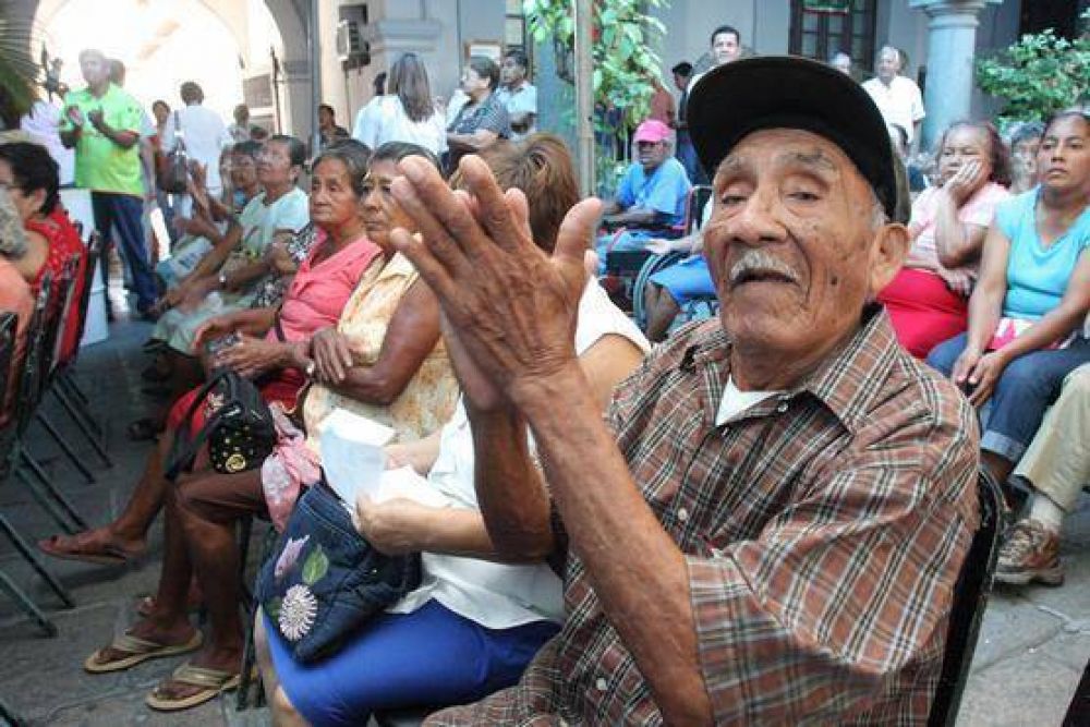 Adultos mayores: ni v�ctimas ni h�roes, personas con derechos