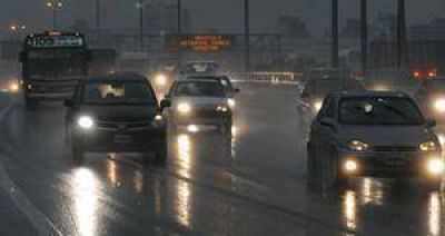 Diluvio en Buenos Aires y colapso del tr�nsito: no andan el subte ni los trenes Mitre y Roca