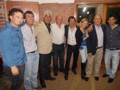 Uni�n de Agrupaciones Peronistas realiz� un encuentro en Florida