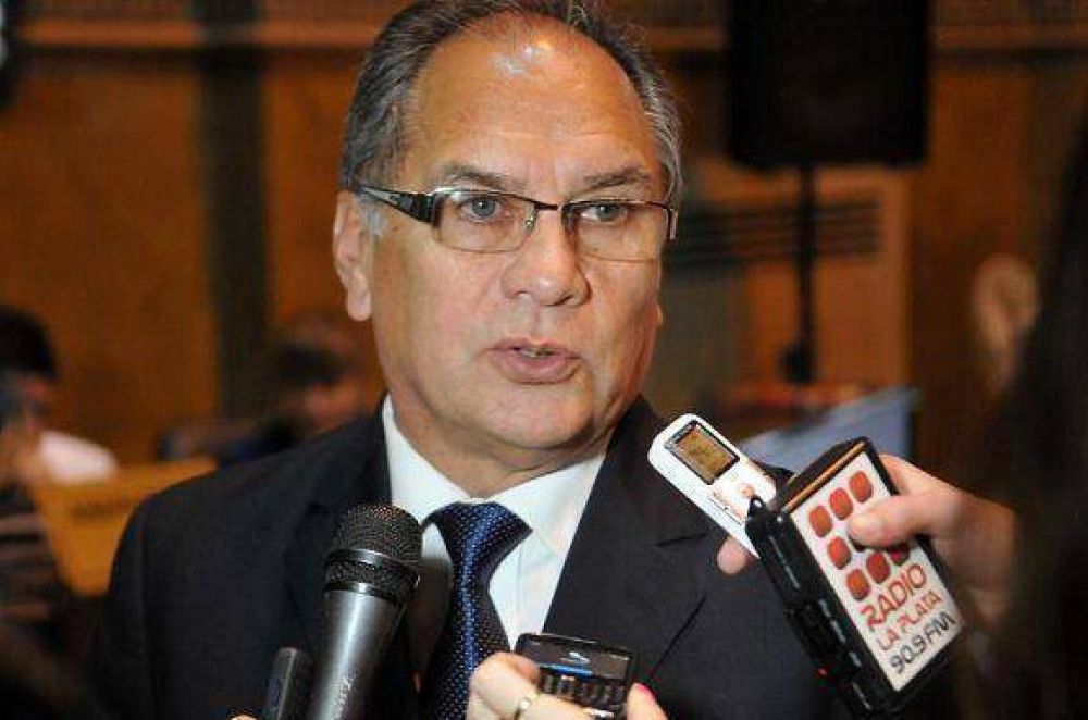 Descalzo: �Yo pienso que Cariglino ya no est� dentro del Peronismo�
