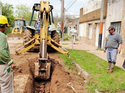 Destinar�n unos 370 millones para pavimento, cloacas y ba�os p�blicos