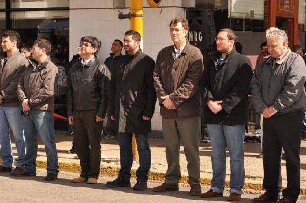 Se realiz� el cuadrag�simo cuarto Izamiento dominical del a�o