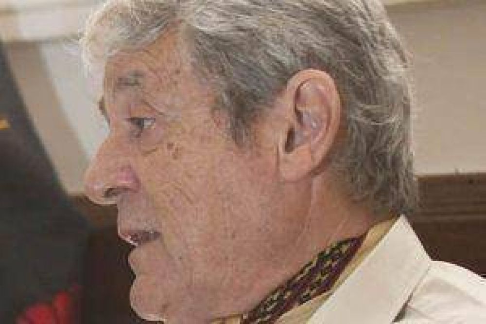 "El voto de los j�venes servir� para consolidar nuestra democracia"