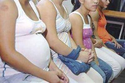 Registran un aumento superior al 50% los casos de embarazos en adolescentes santiague�as