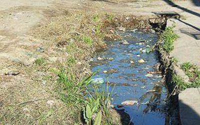 Firmaron un convenio para que Villa Albertina tenga agua potable