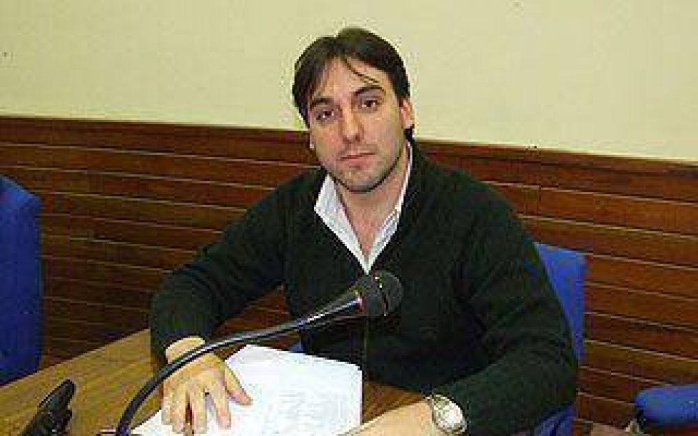 Galetovich sostuvo que �hay que cambiar el rumbo de las alianzas�