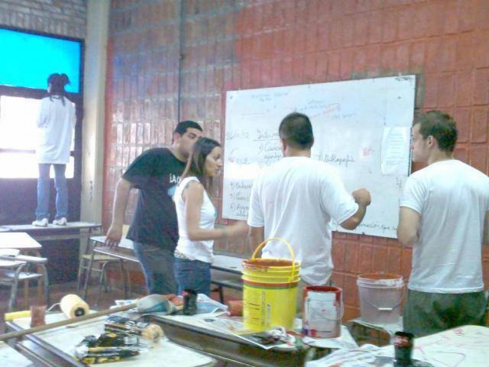 La C�mpora con tareas solidarias
