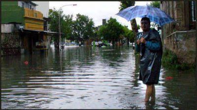 Calles y servicios comienzan a normalizarse, pero sigue el alerta por tormentas