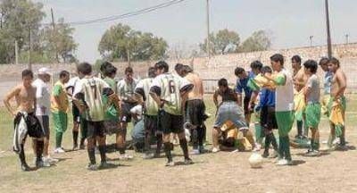 Luego del cabezazo, jugador de Banco deber� continuar con estudios rigurosos