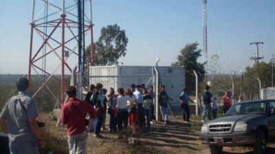 Unquillo logr� relocalizar dos antenas de telefon�a celular