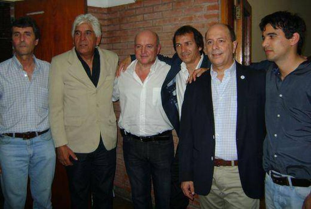 La Uni�n de Agrupaciones Peronistas cerr� con una cena el mes de la Lealtad