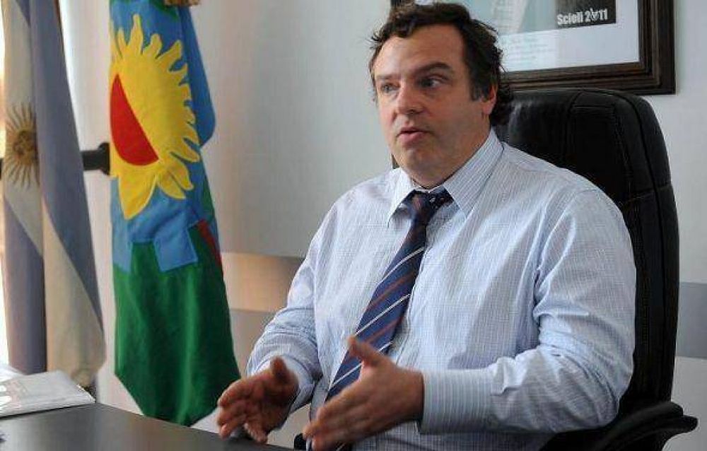 Mart�n Cosentino: �Ser�a desubicado hablar de las elecciones ahora�