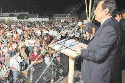 Zamora: "La autov�a entre Santiago y Las Termas ayudar� al desarrollo del turismo"