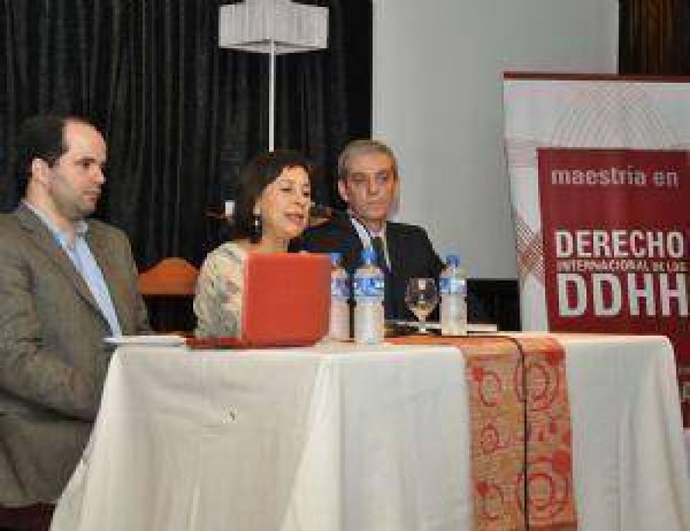 Dictar�n maestr�a en derechos humanos
