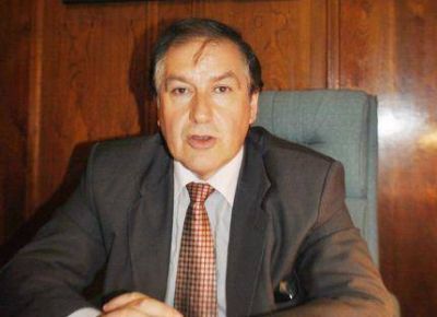 Serebrinsky no le tuvo piedad a Pulti y dijo que �se preocupa mas por las fachadas que por los problemas de la gente�