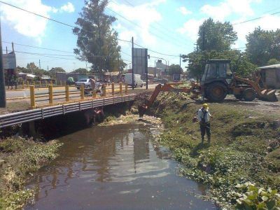 Almirante Brown: vialidad trabaja ante la emergencia meteorol�gica