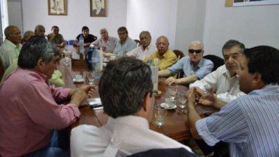  Sin respuestas del Gobierno, el Frente Intersindical saldr� ma�ana a cortar rutas
