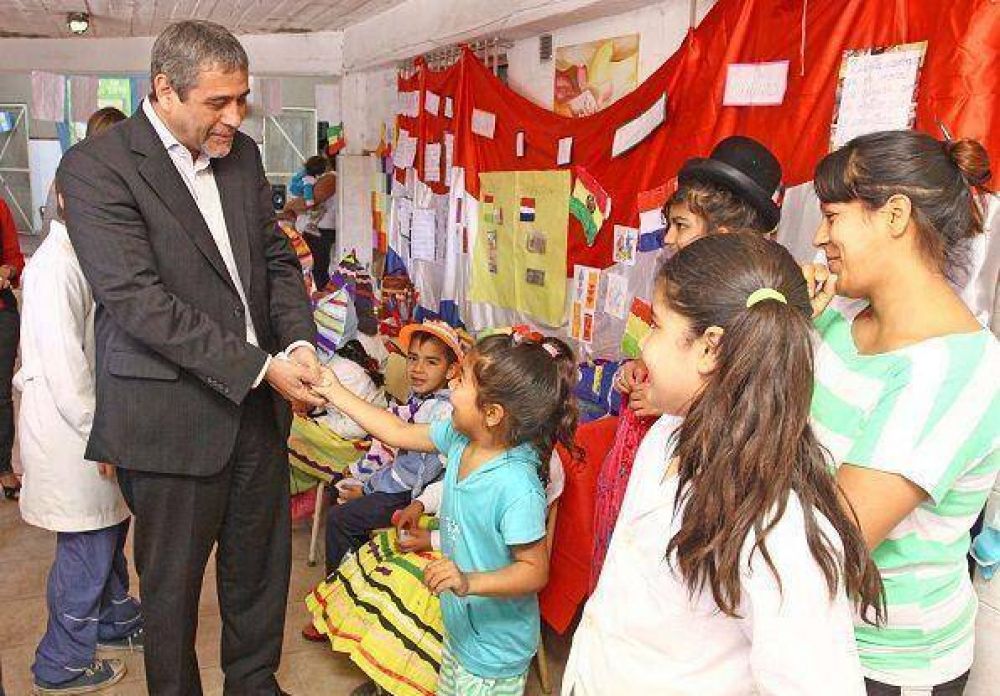 Ferraresi en la feria de las naciones americanas de la EP N� 23