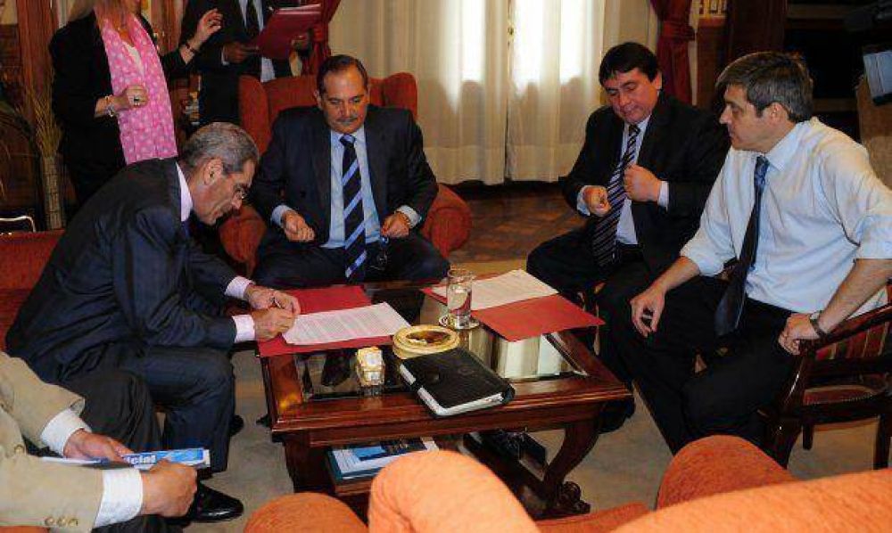 Convenio del PE y el Poder Judicial con municipios del sur 	