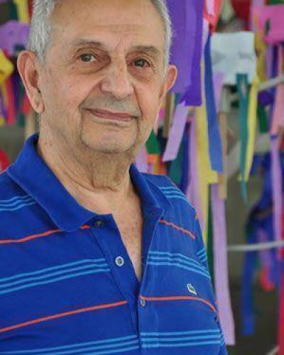 El artista que quiere donar su obra a la provincia