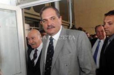 Alperovich: "el Banco Noar no quebr�, es una mentira"